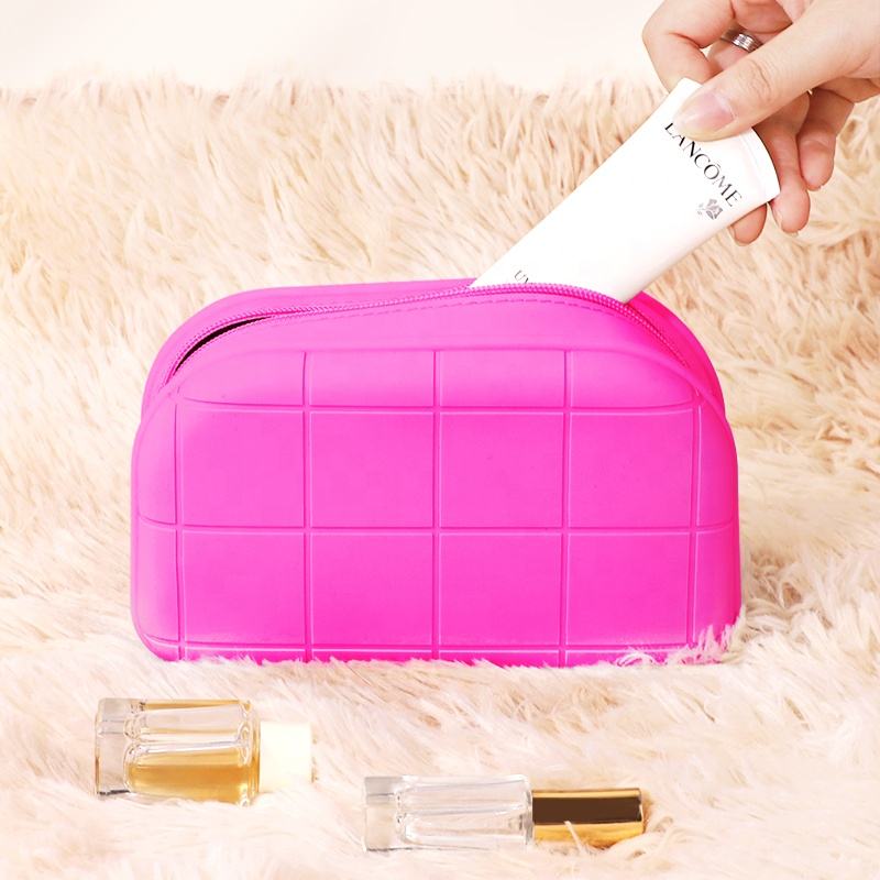 Wellfine Large Capacity Waterproof Silicone Makeup Bag Fashionable Multi-Functional Cosmetic Storage Zipper Bag