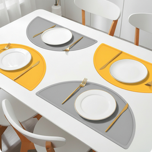 Wellfine BPA Free Reusable Eco-Friendly Round Silicone Table Mat for Baby Kids Classic Style OEM ODM Feeding Placemat