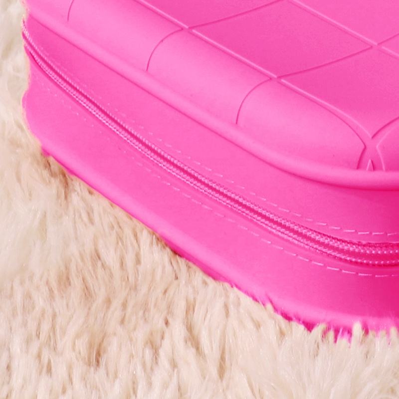 Wellfine Large Capacity Waterproof Silicone Makeup Bag Fashionable Multi-Functional Cosmetic Storage Zipper Bag