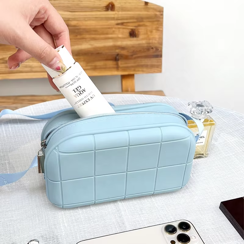 Large Capacity Waterproof Silicone Makeup Bag Fashionable Multi-Functional Cosmetic Storage Zipper Bag
