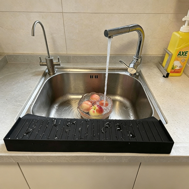 Kitchen Sink Splash Guard Premium Silicone Water Catcher Mat Sink Drainage Pad
