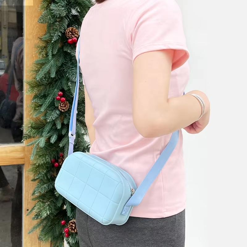 Large Capacity Waterproof Silicone Makeup Bag Fashionable Multi-Functional Cosmetic Storage Zipper Bag