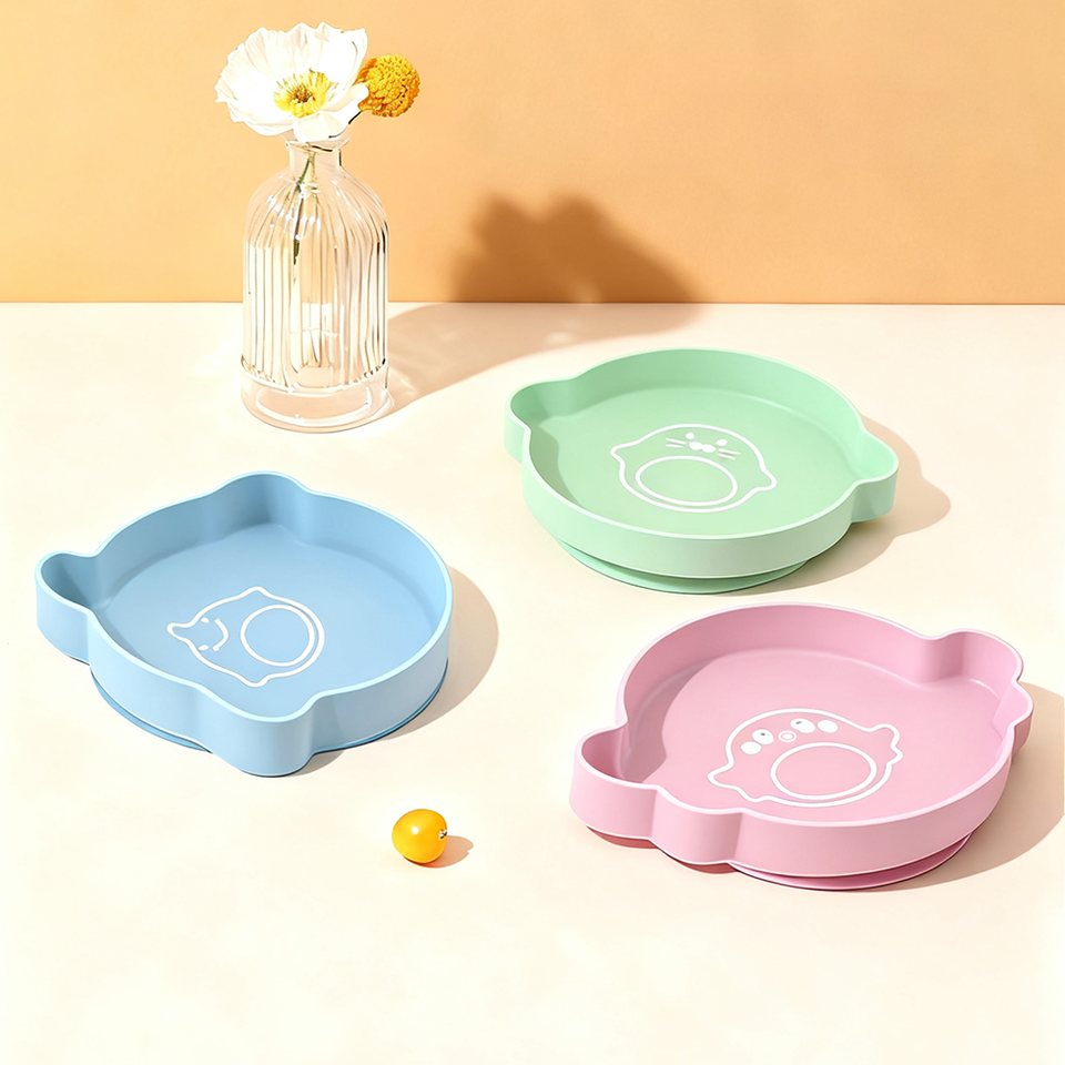 Custom Cute Cartoon Silicone Baby Plate Children's Divided Tableware Set Kids Dining Packaged Box