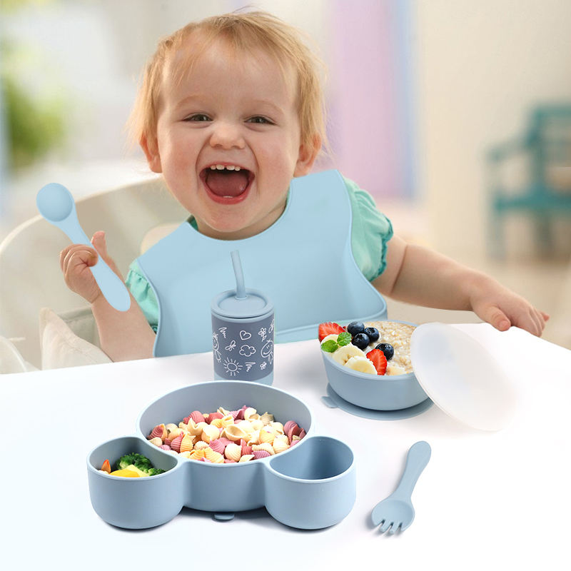 BPA Free Toddler Silicone Baby Feeding Supplies Snack Food Dinnerware Silicone Cup Bib Suction Plate Bowl Spoon and Fork Set